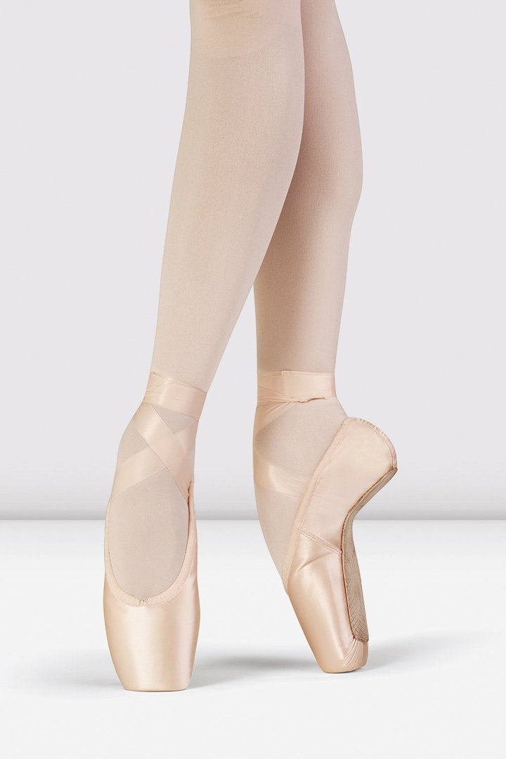 Grace Pointe Shoe