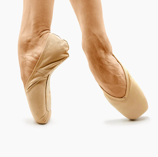 Claudia Pointe Shoe- 3/4 Normal Shank